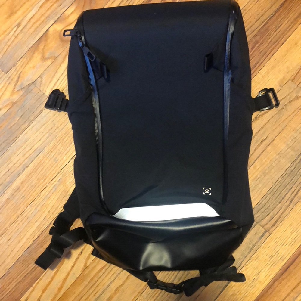 LULULEMON BACKPACK